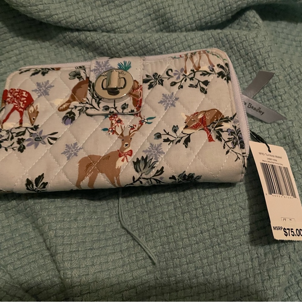 VERA BRADLEY TURNLOCK WALLET IN MERRY MISCHEIF DEERS, NWT - Picture 6 of 8